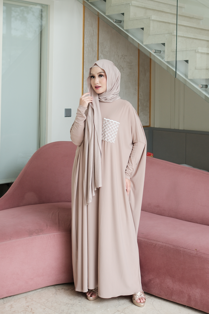 Jenaya Batwing Dress - Bisque