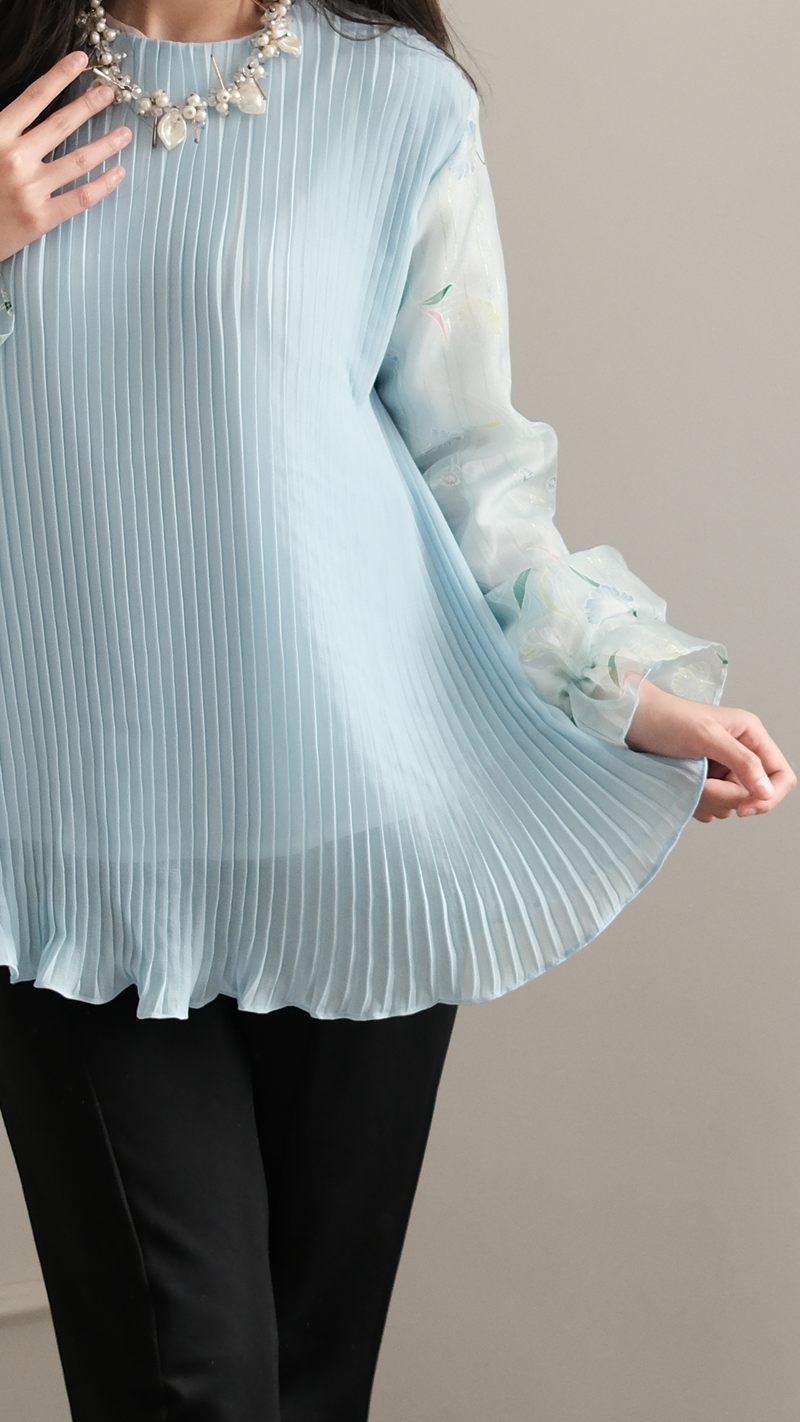 [NEW ARRIVAL] SERENA BLOUSE ICE BLUE