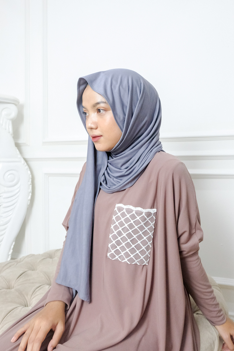 Syera Shawl Slate