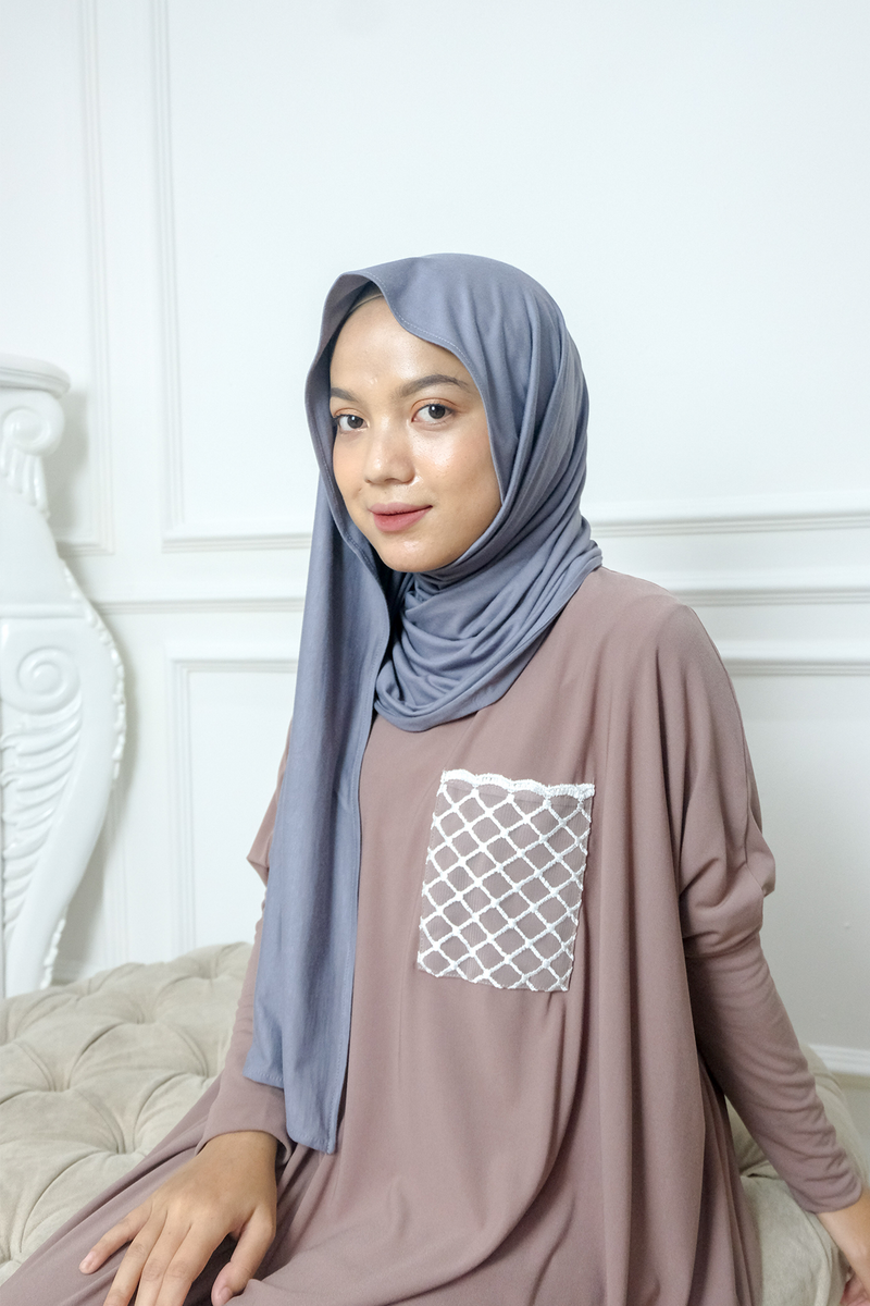 Syera Shawl Slate