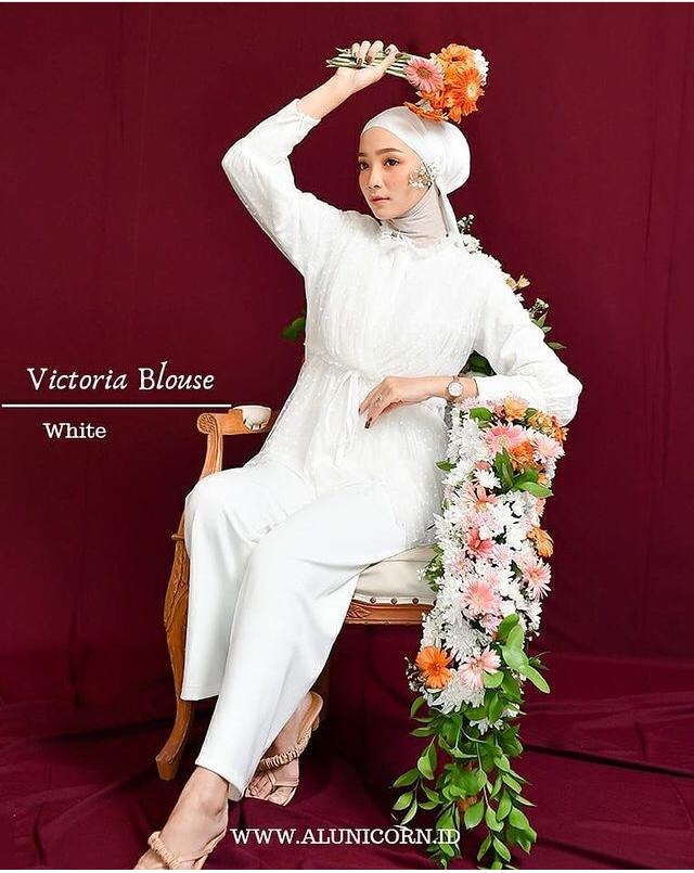 Victoria Blouse White